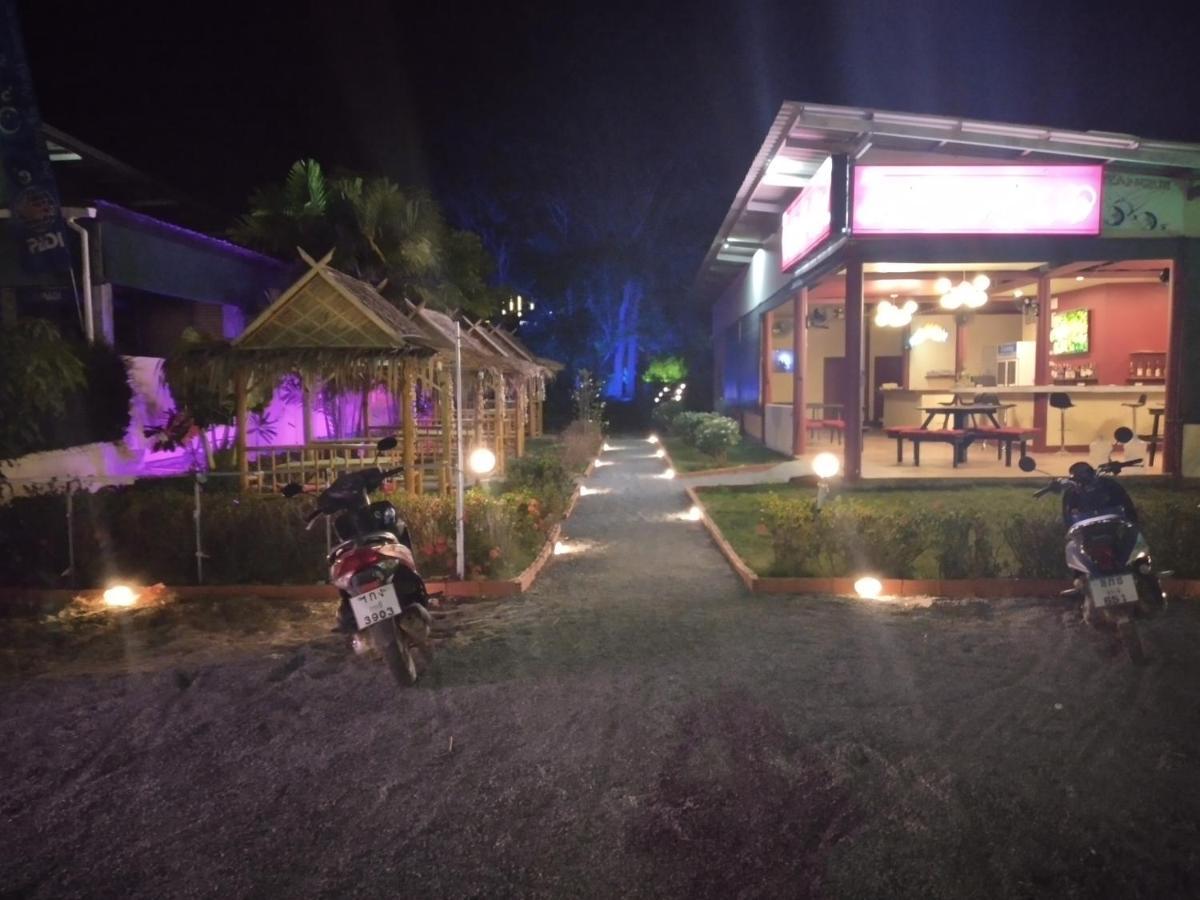 Hotel The Travelers Friend Ban Ai Dao Esterno foto